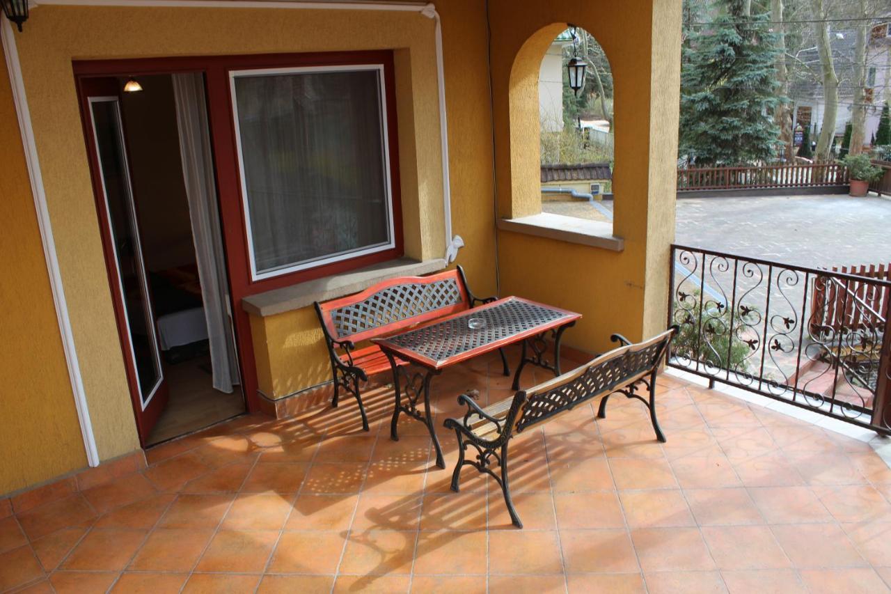 Herczeg Apartment Miskolc Bagian luar foto