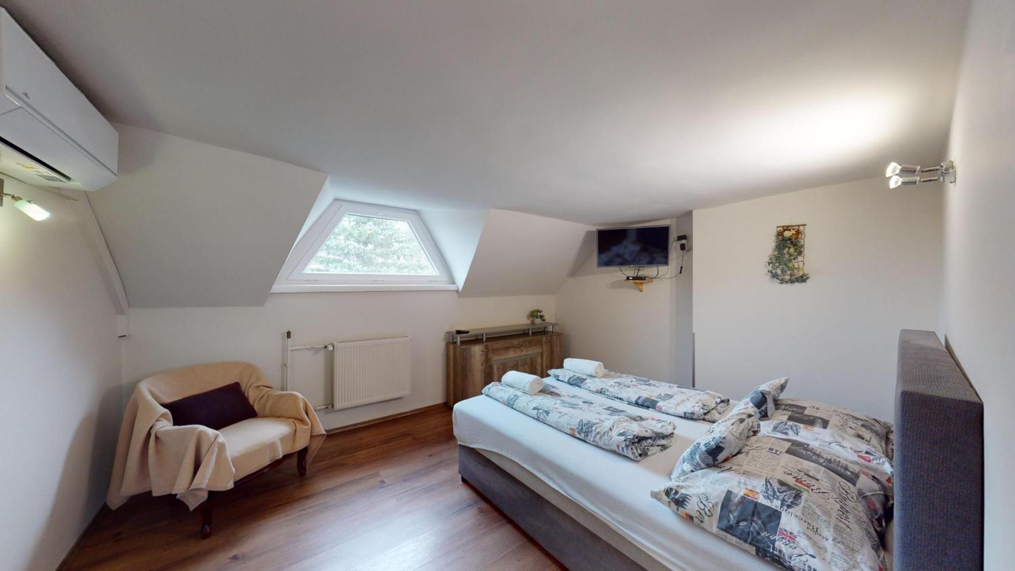 Herczeg Apartment Miskolc Bagian luar foto