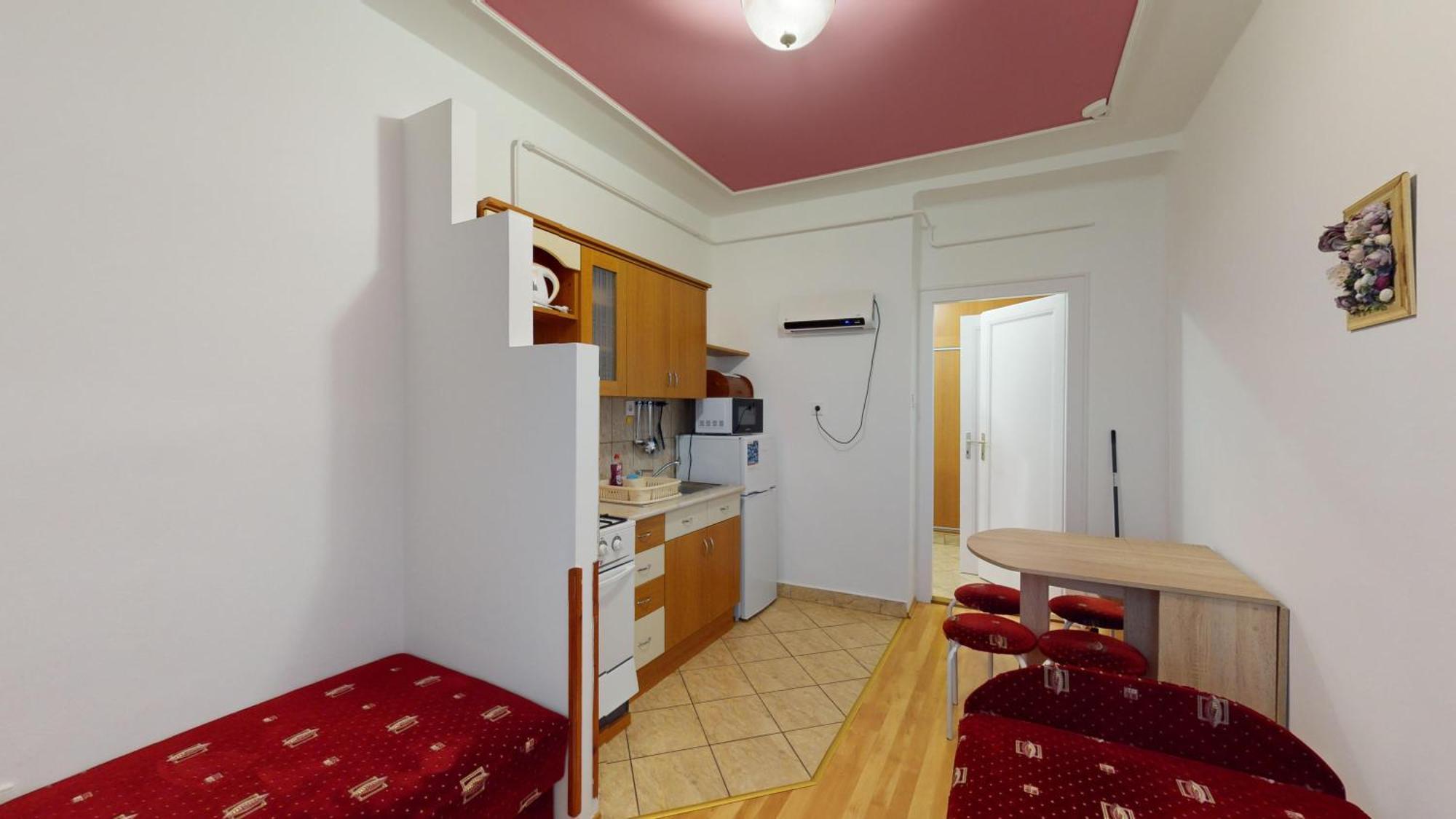 Herczeg Apartment Miskolc Bagian luar foto