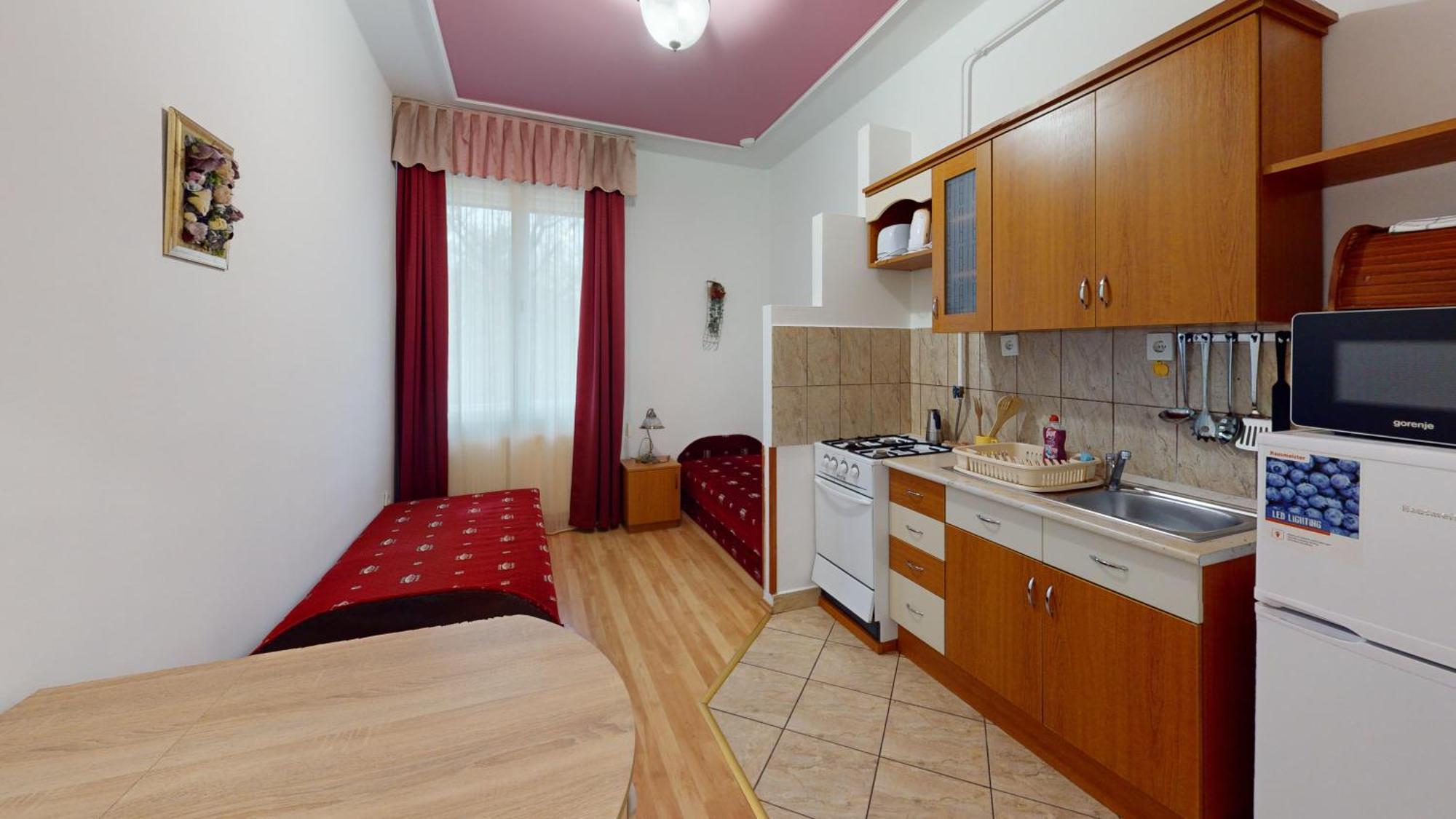 Herczeg Apartment Miskolc Bagian luar foto