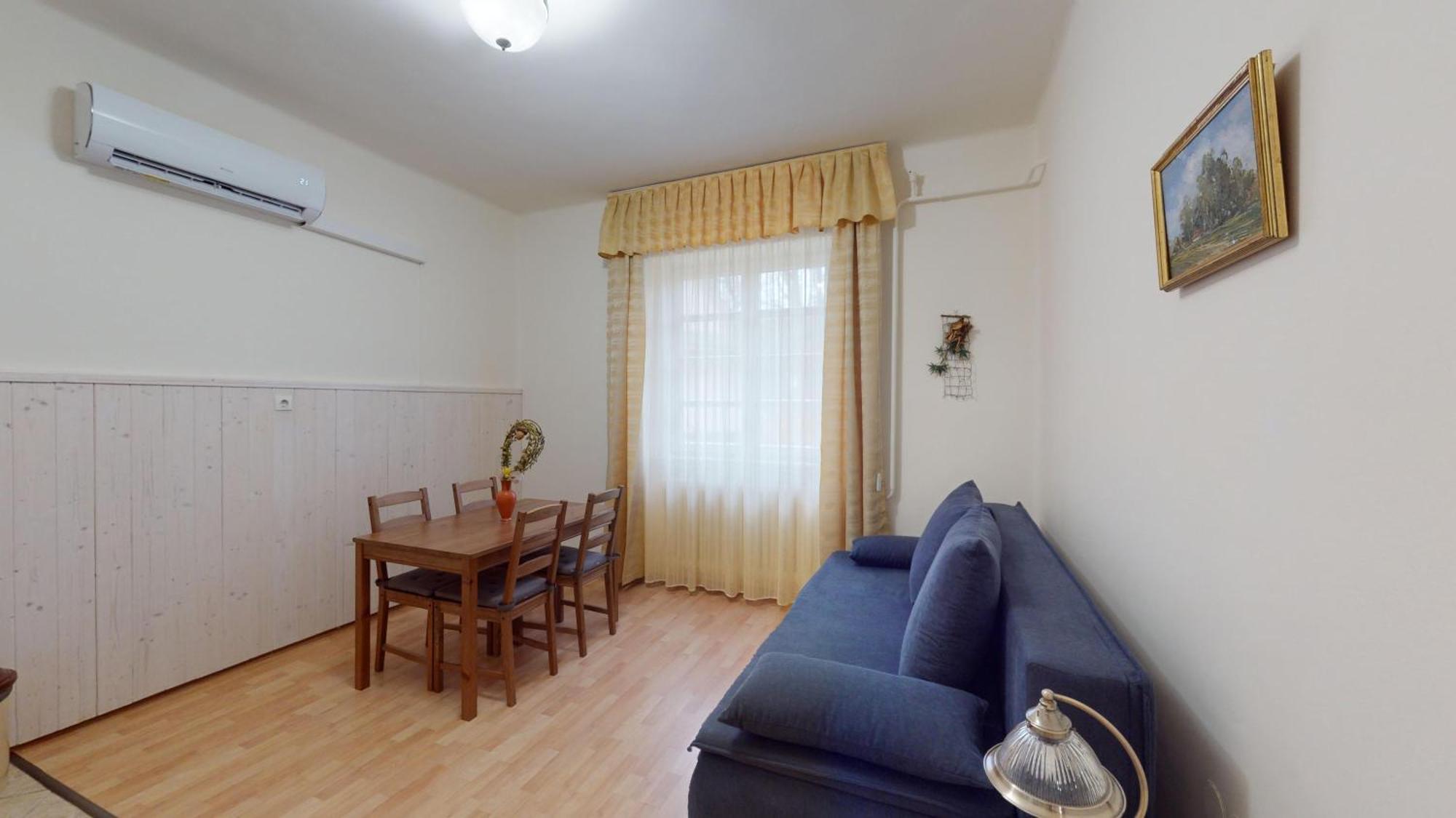 Herczeg Apartment Miskolc Bagian luar foto