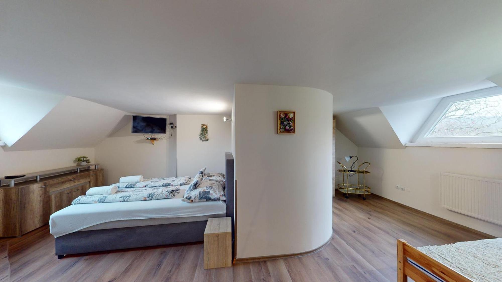 Herczeg Apartment Miskolc Bagian luar foto