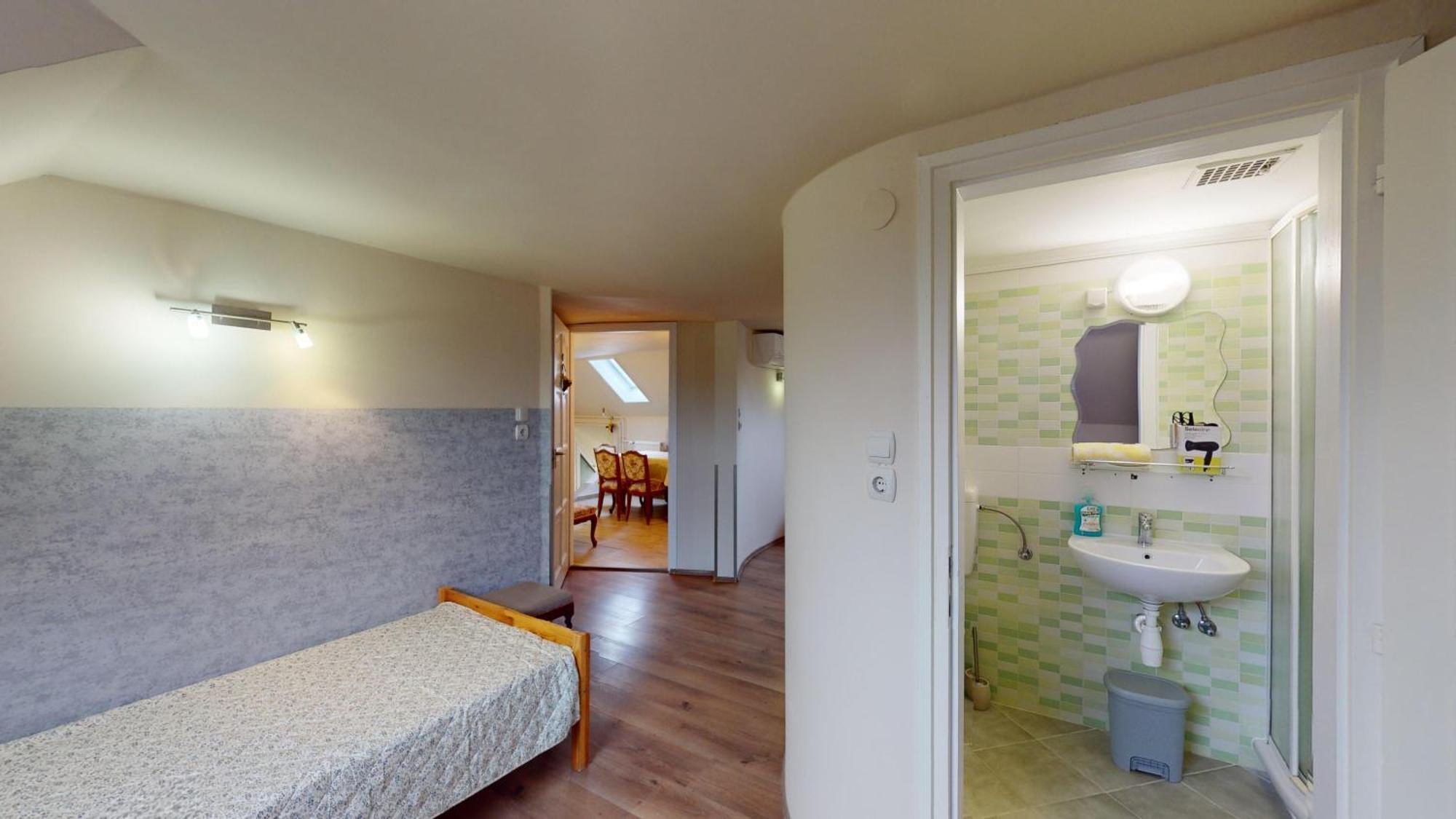 Herczeg Apartment Miskolc Bagian luar foto